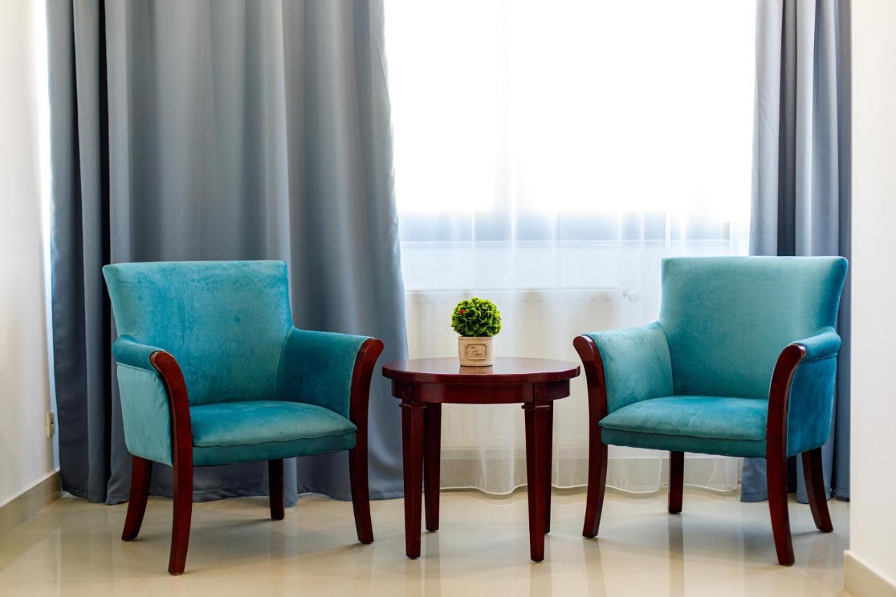 Lira Pacific Aparthotel Constanta Luaran gambar