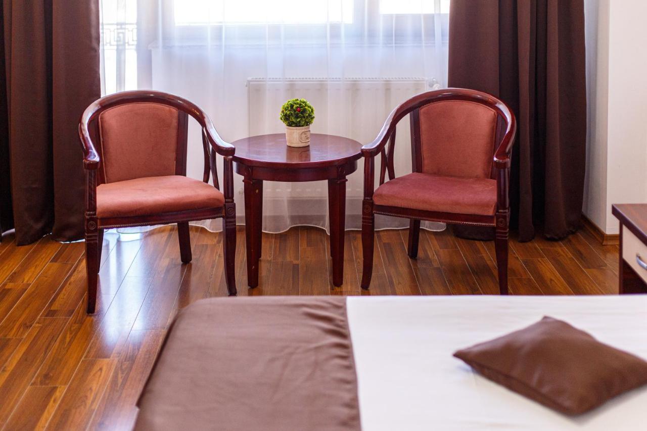 Lira Pacific Aparthotel Constanta Luaran gambar