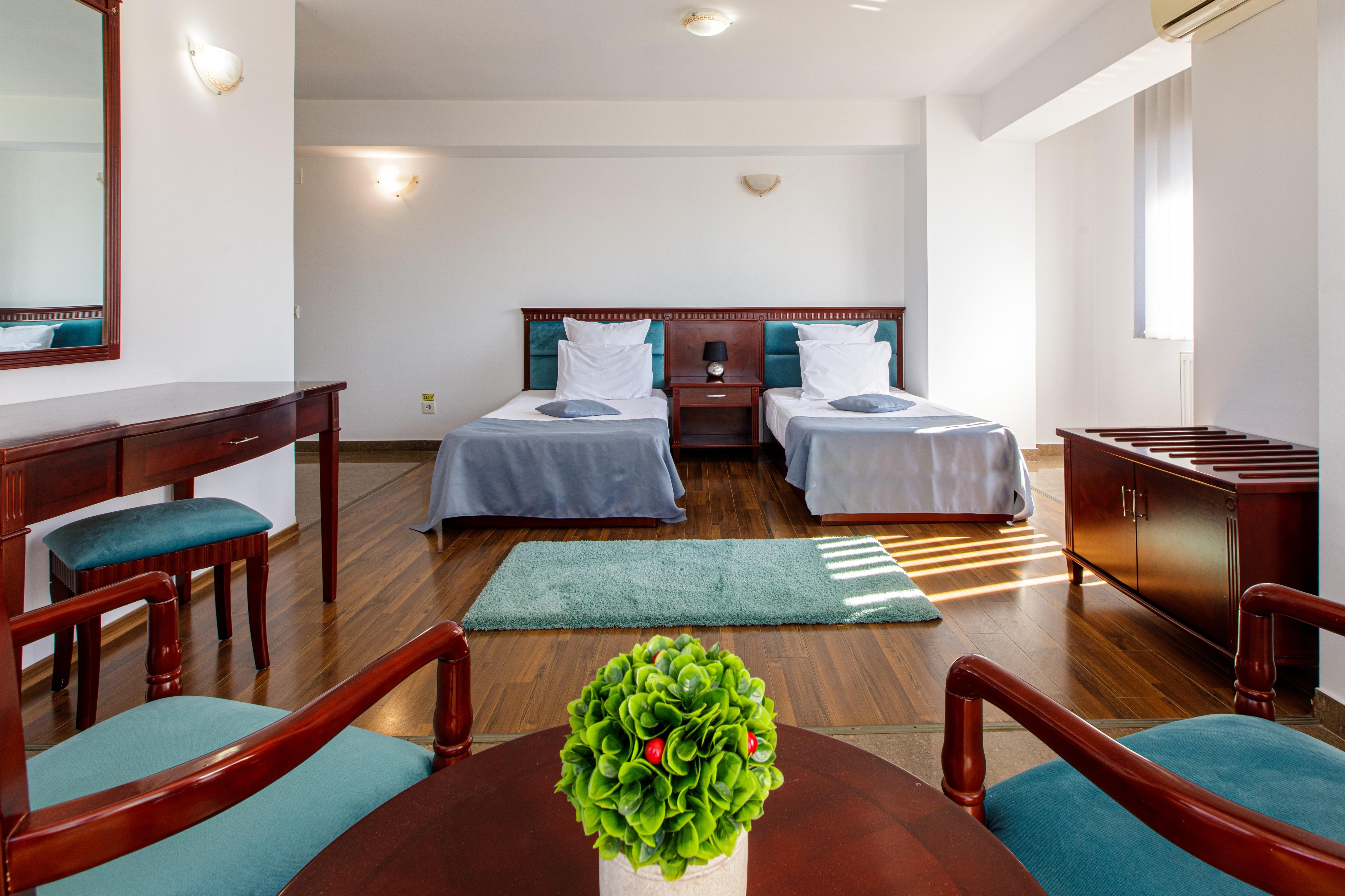 Lira Pacific Aparthotel Constanta Luaran gambar